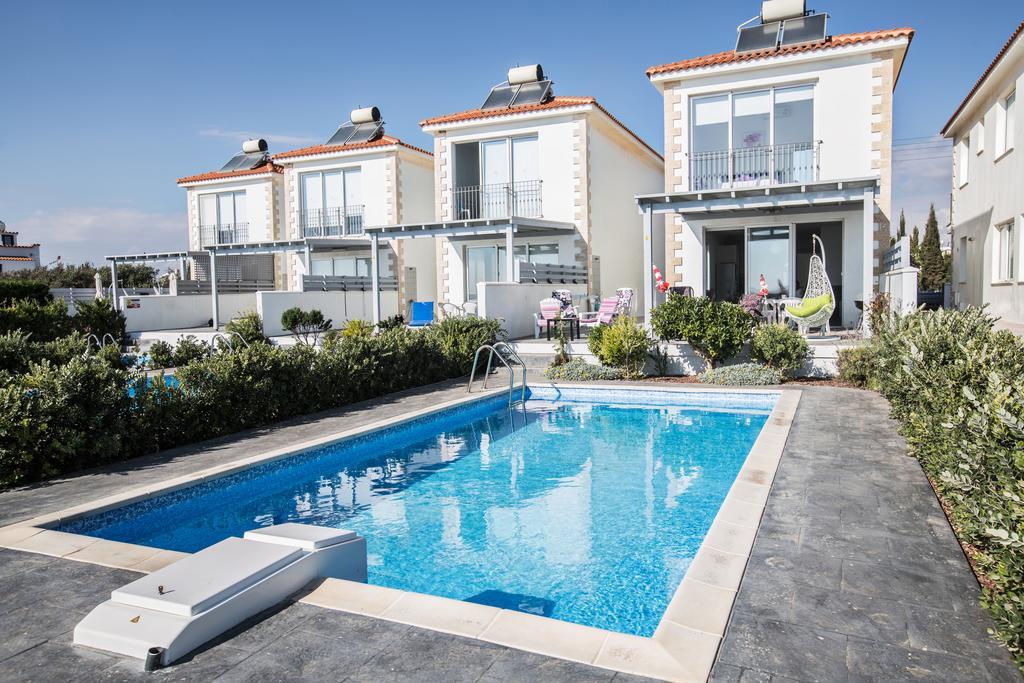 Gorgona Villas Ayia Napa Bagian luar foto